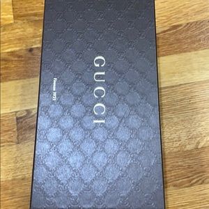 Gucci shoe box with dust bag